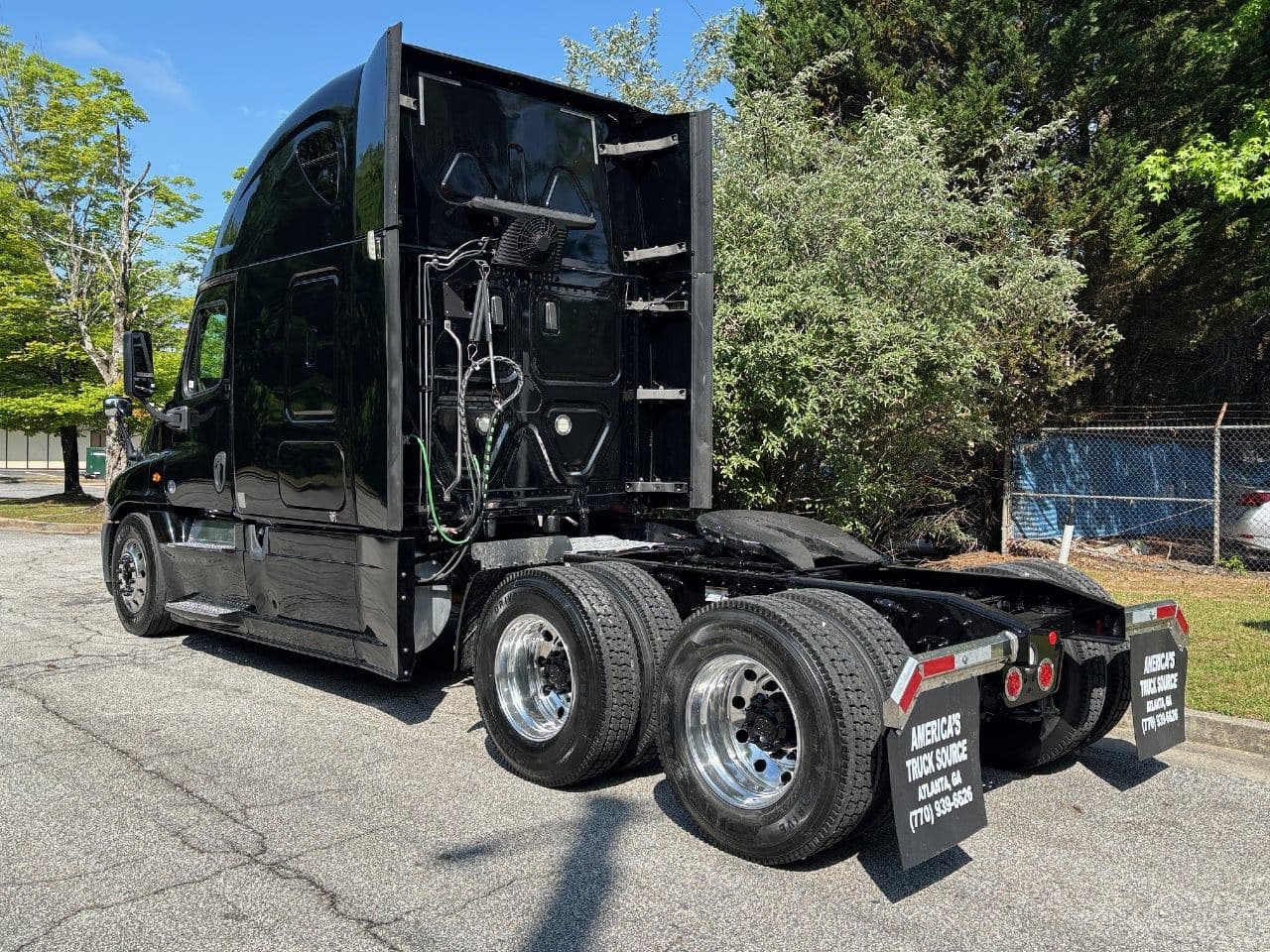 2020 Freightliner Cascadia 125 image 10