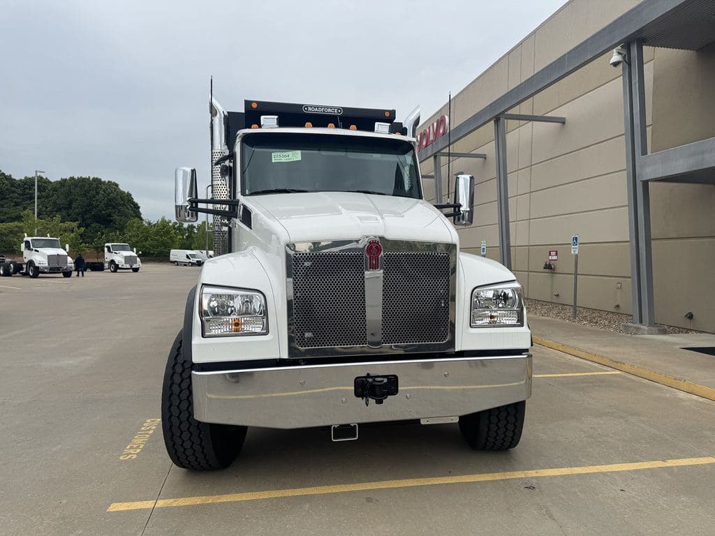 New 2026 KENWORTH T880 image 20
