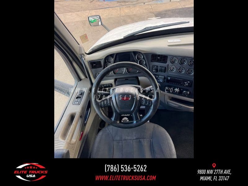 2019 Peterbilt 579 image 14