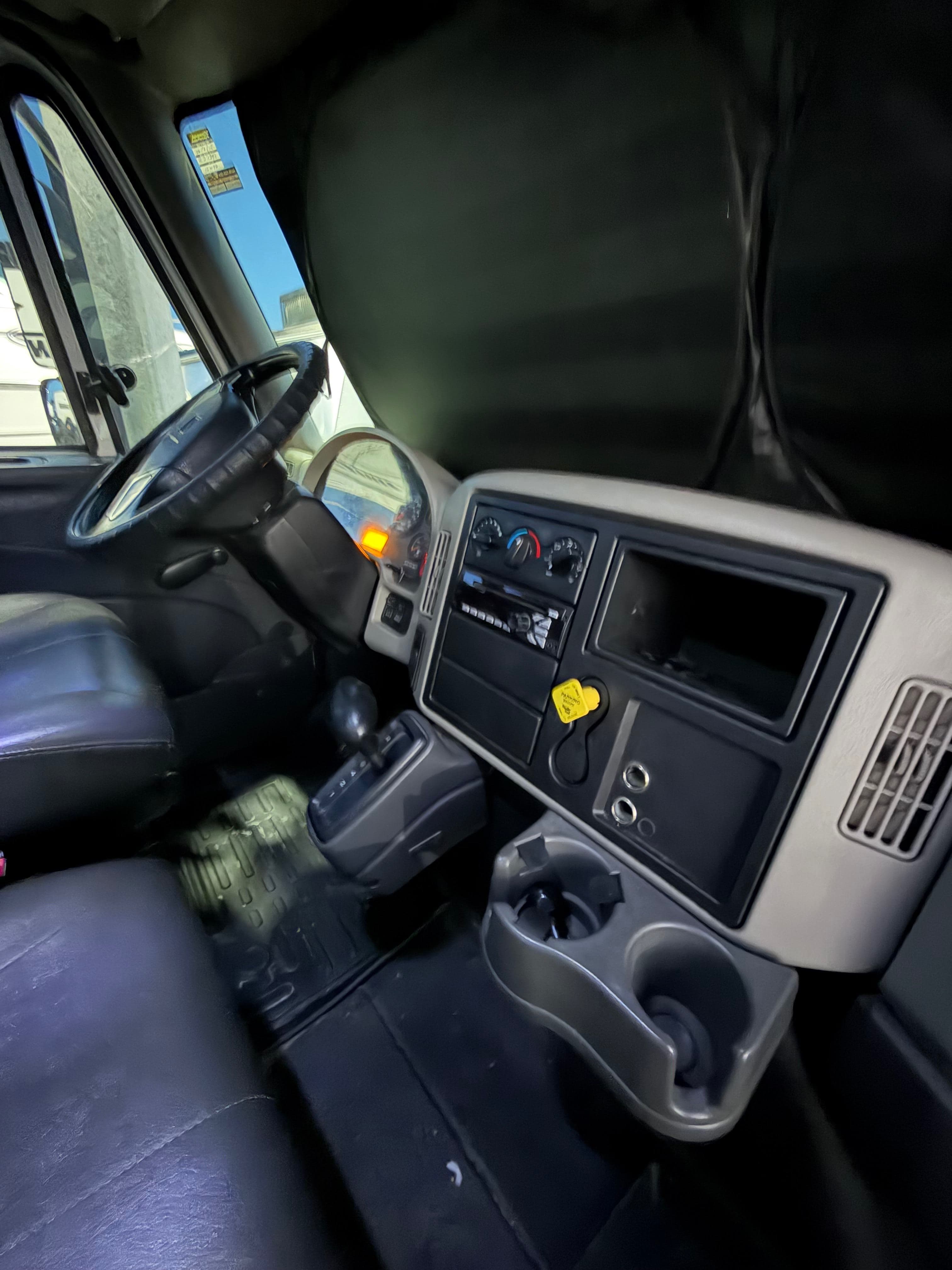 2016 International MA025 image 5