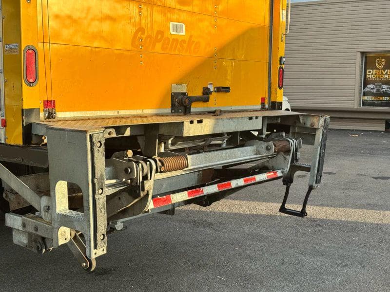 2020 International MV607 image 11