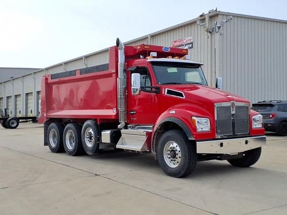 2026 Kenworth T880S image 1