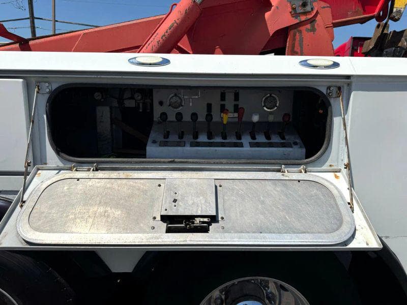 2017 Western Star 4900 image 36