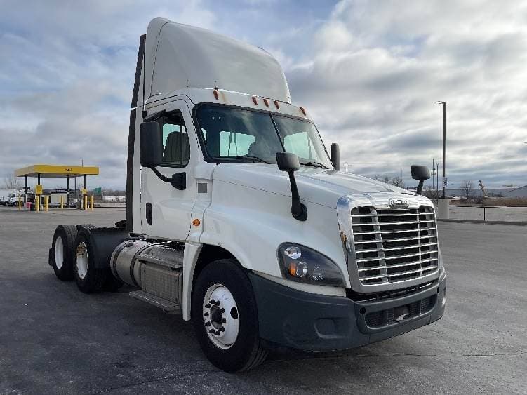2018 Freightliner Cascadia image 1