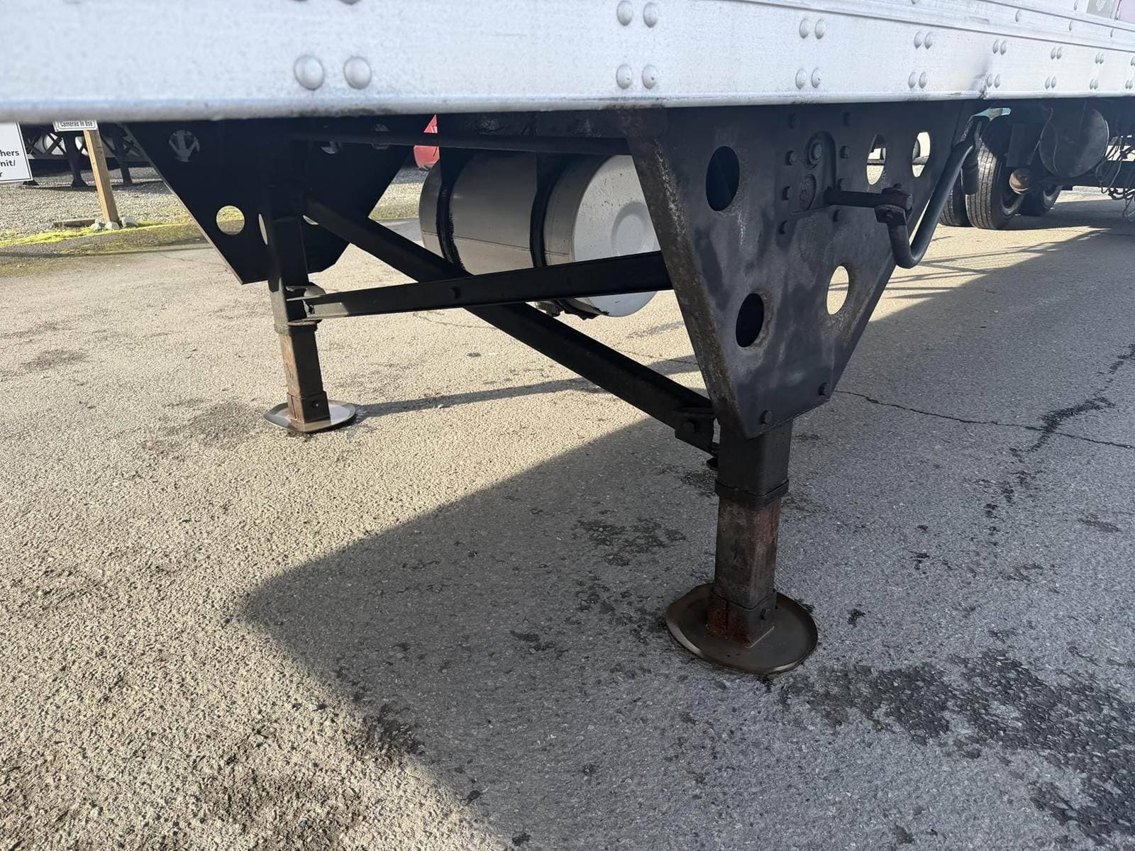 2009 UTILITY 3000R - 48’ AIR RIDE ROLL DOOR REEFER WITH THERMO- Reefer Trailer image 6