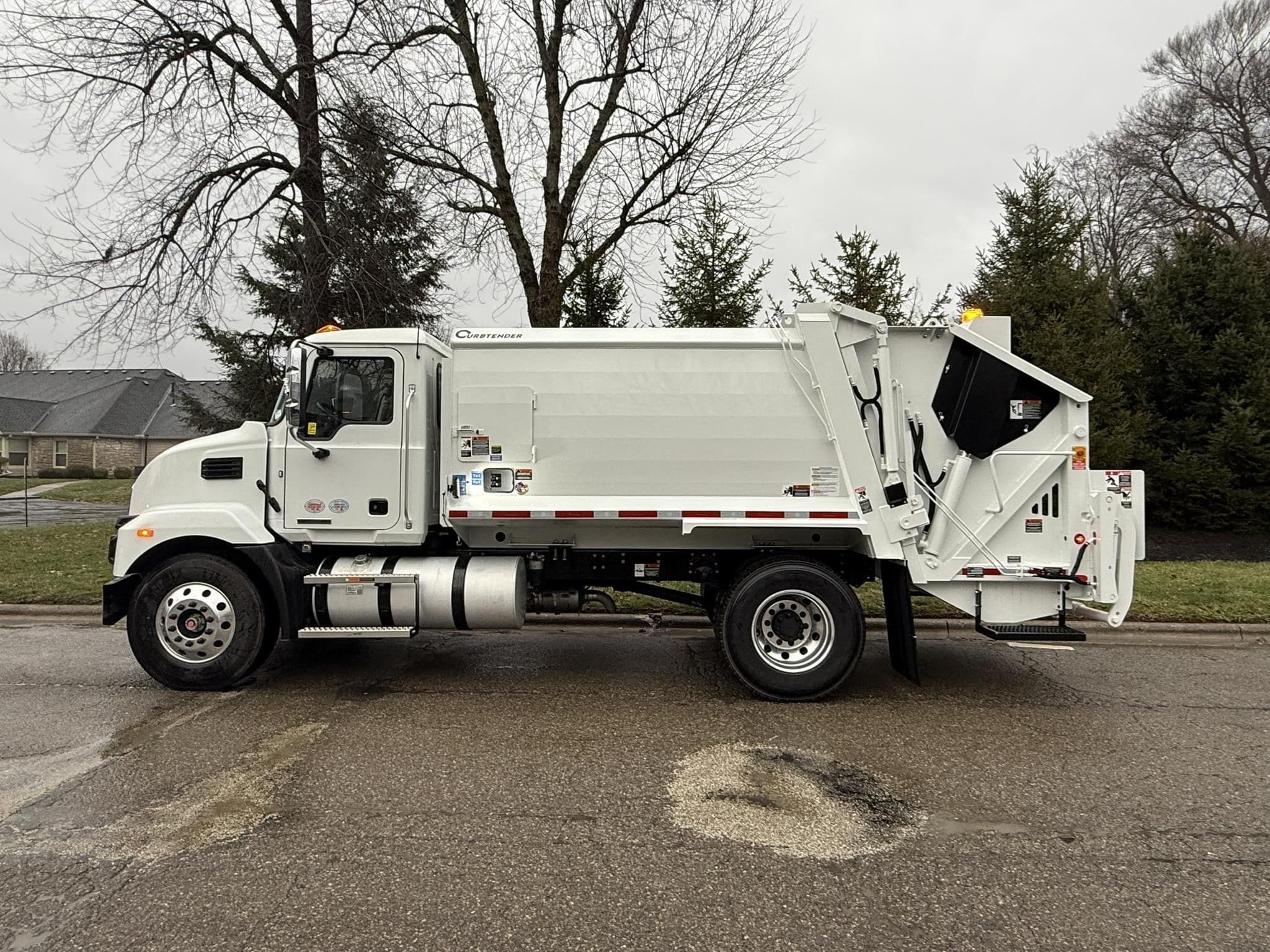 2025 MACK MD6 120090 image 6