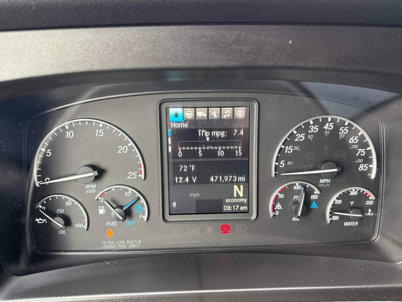 2022 Freightliner Cascadia 126 image 12