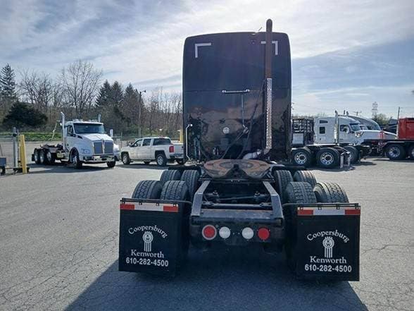 2018 Kenworth T680 image 4