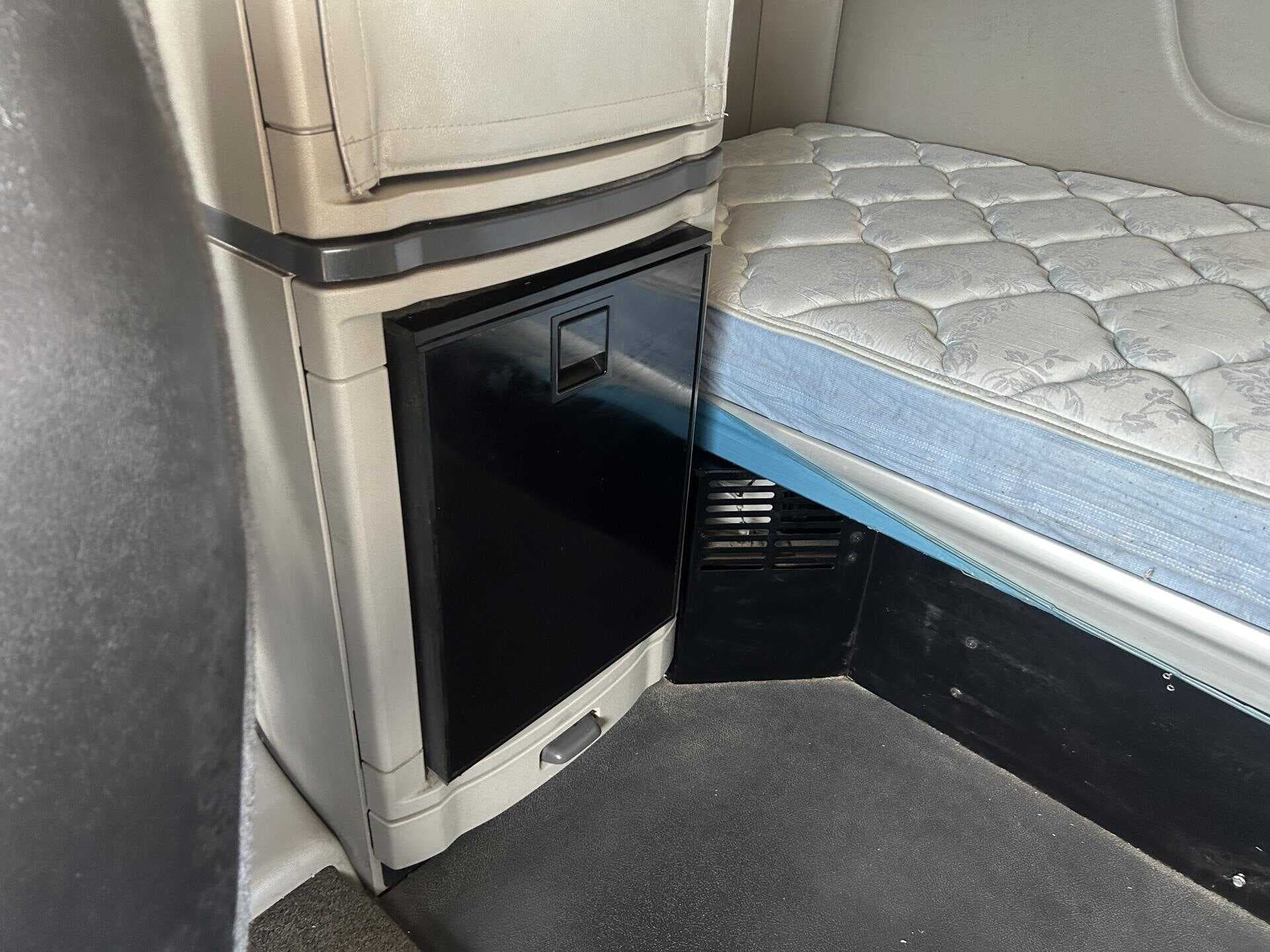 Used 2020 PETERBILT 579 Conventional - Sleeper Truck in Houston, TX image 32