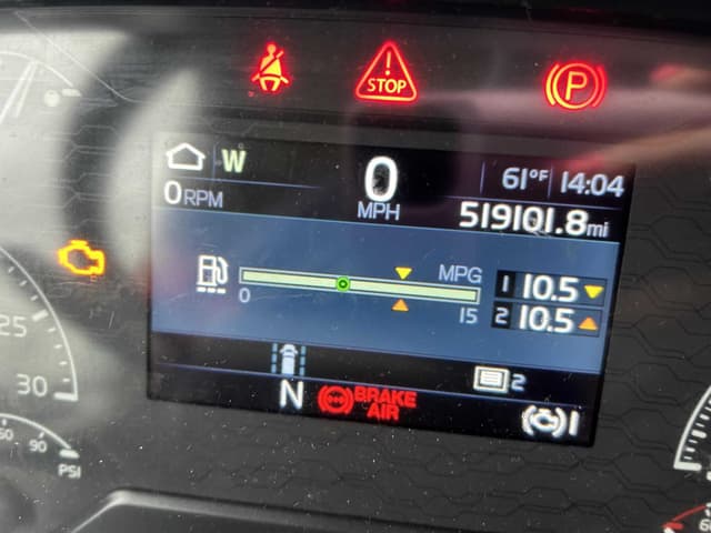2020 Volvo VNR640