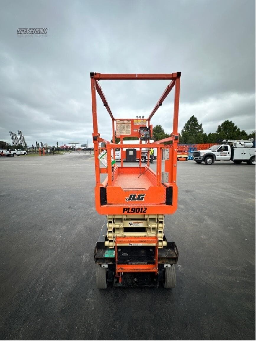 2021 JLG R1932i PL9012 image 3