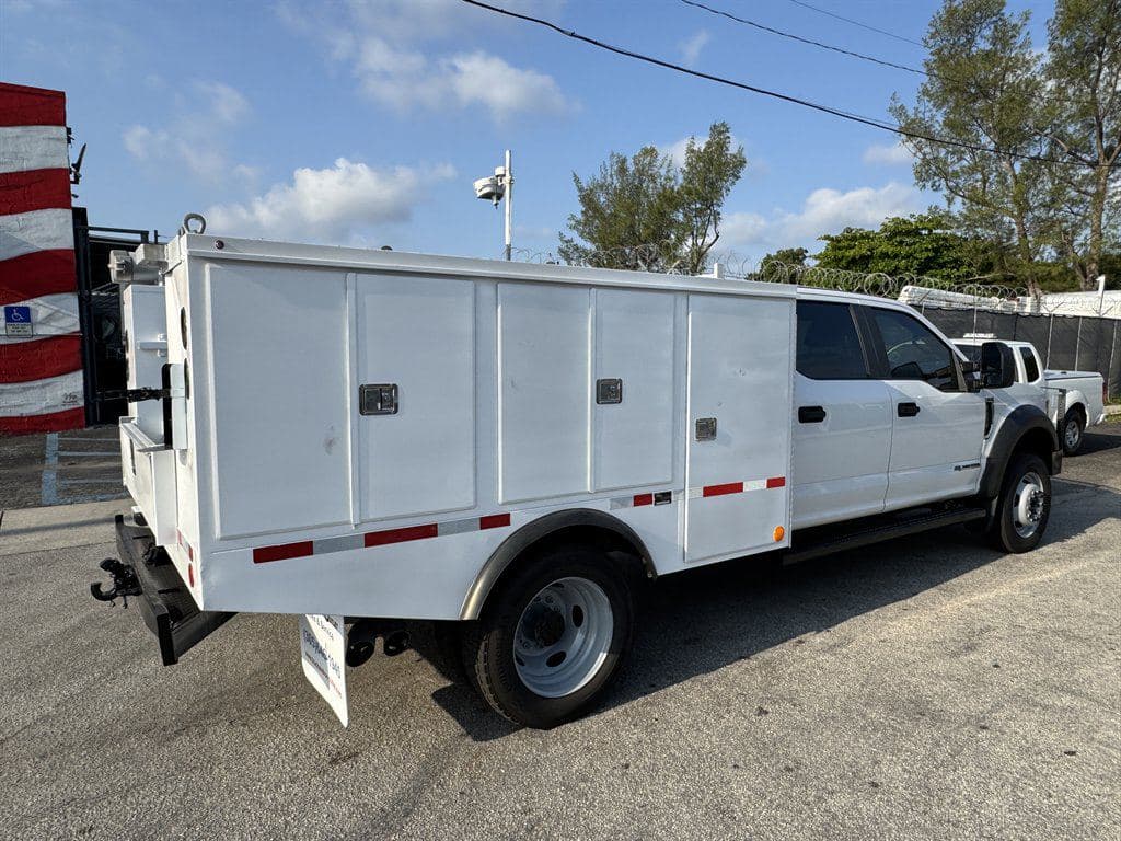 2018 Ford F550 image 14
