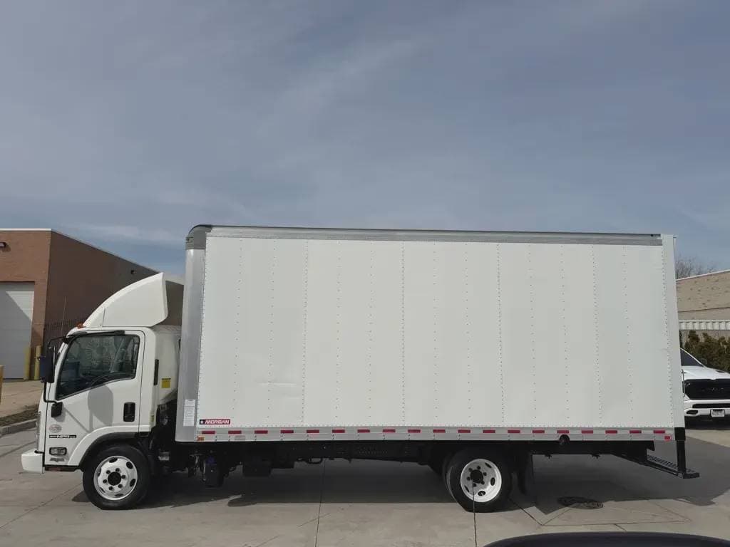 Used 2021 ISUZU Cabover Truck - COE, Moving Van, Box Truck - Straight Truck - NPR XD For Sale image 8
