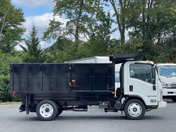 2024 Isuzu NPR HD image 2