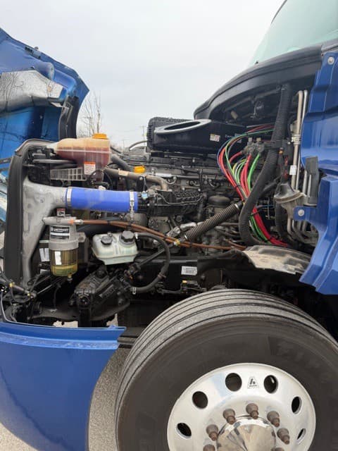 2024 Freightliner Cascadia image 9