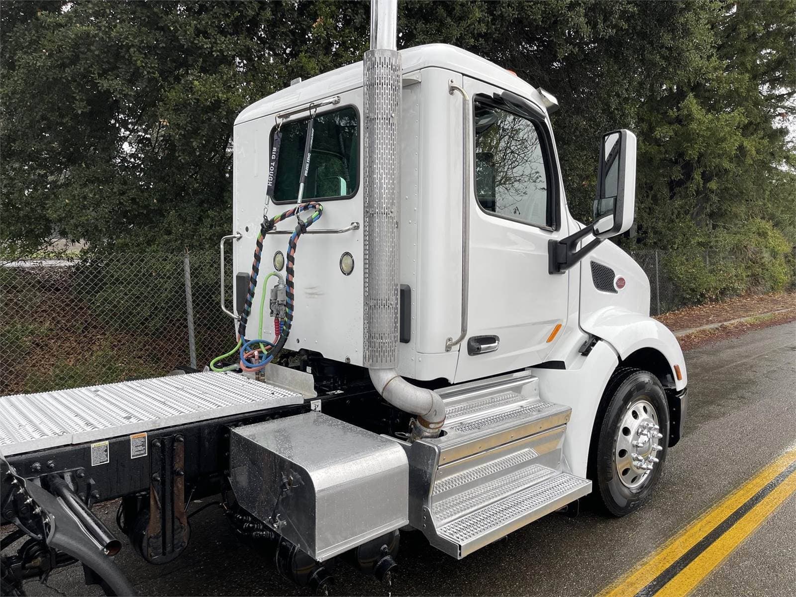 2019 Peterbilt 579 image 9