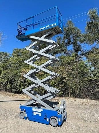 2015 GENIE GS-3232 image 4