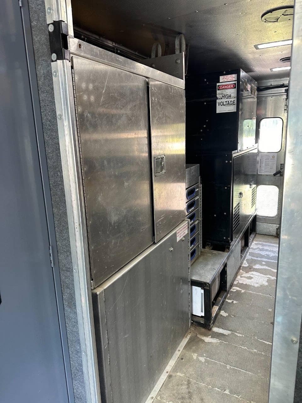 2016 Freightliner MT45 image 40