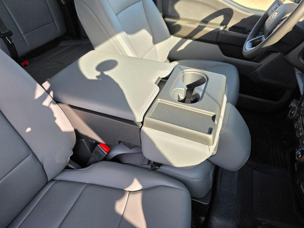 2026 Ford F-350SD XL Service Utility Body image 40