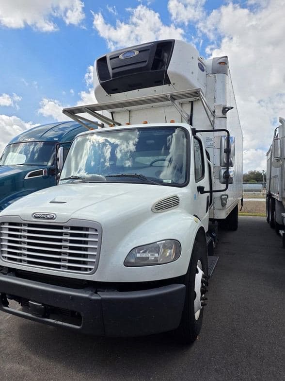 2019 FREIGHTLINER BUSINESS CLASS M2 106 TNHC50610LAK Web image 2