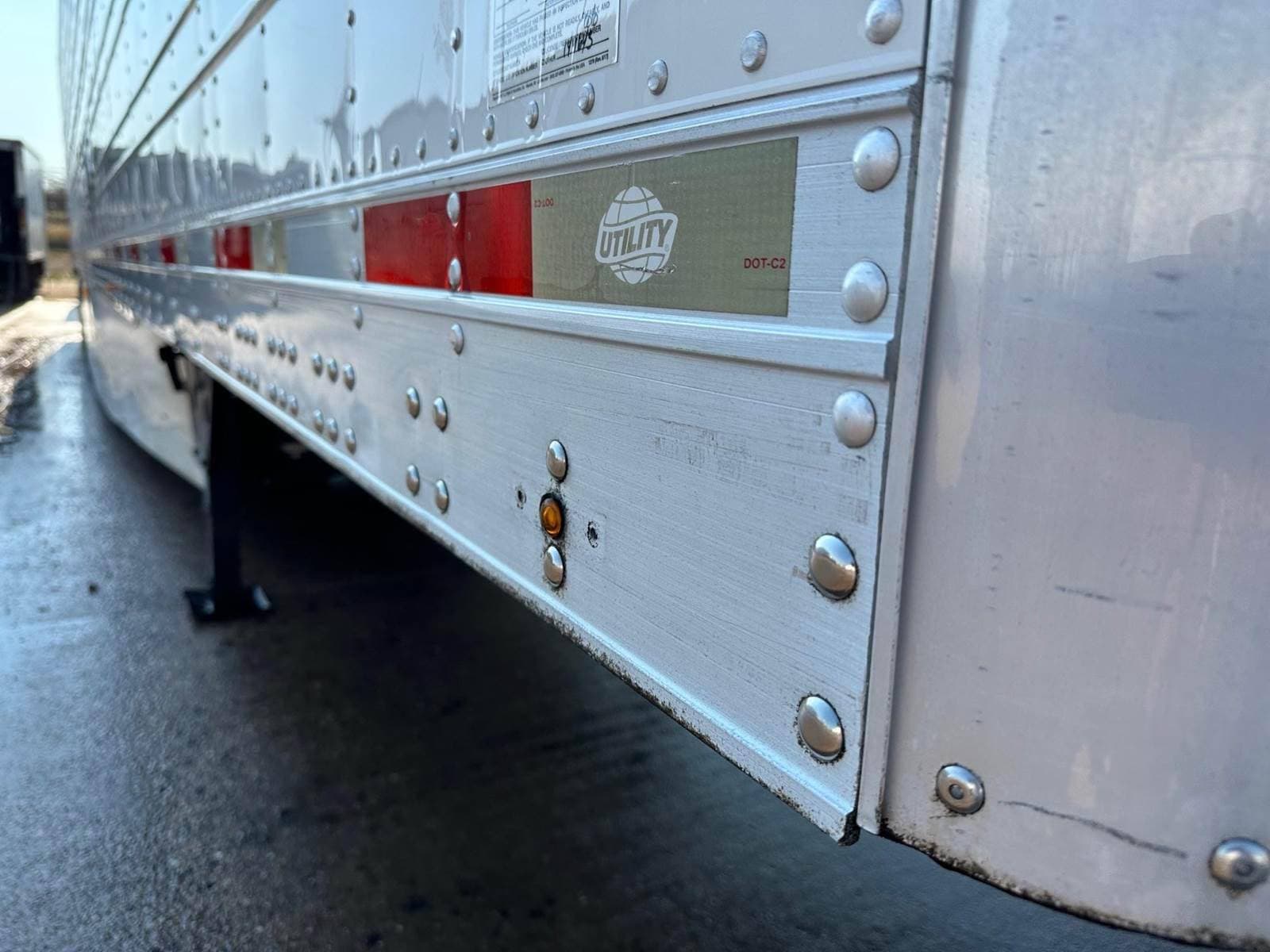 2014 Utility Reefer image 3