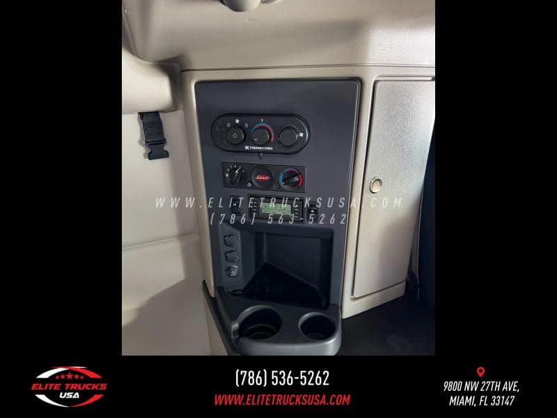 2019 Peterbilt 579 image 20