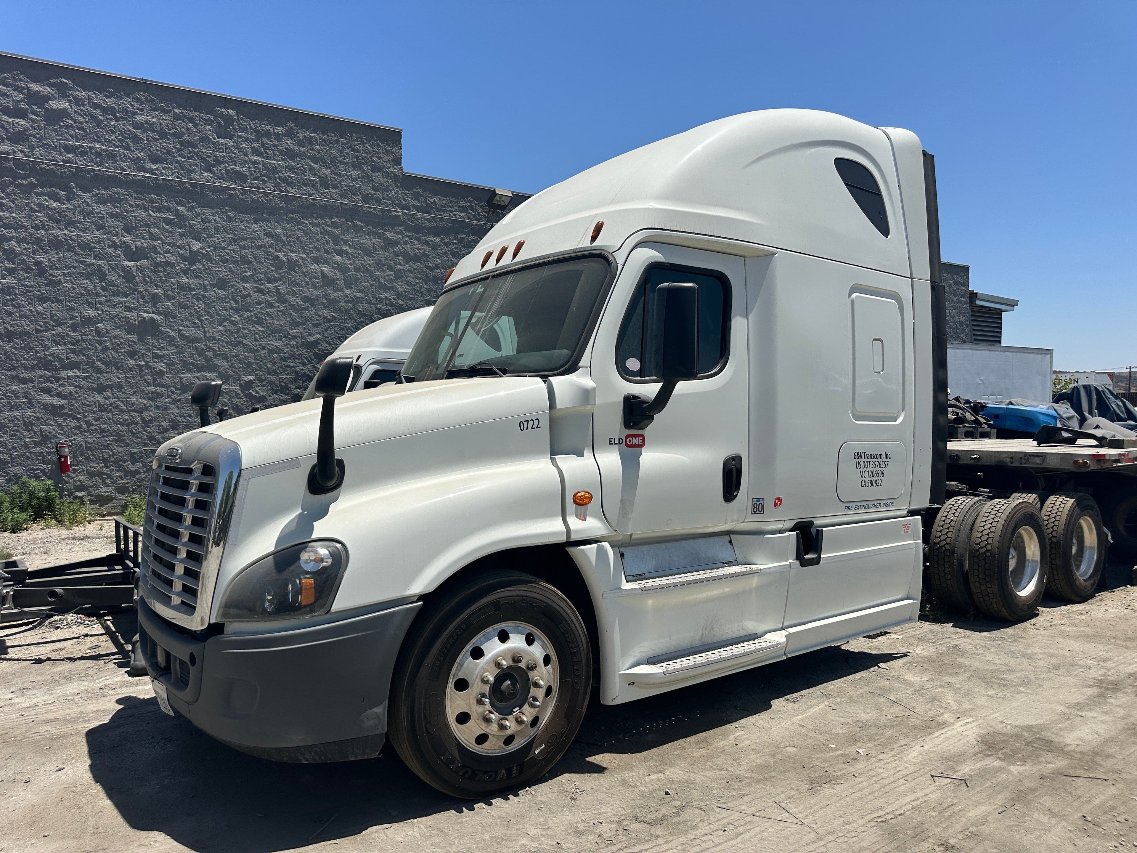 2018 Freightliner Cascadia image 1