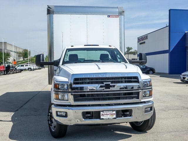 2024 Chevrolet Silverado 5500HD Work Truck 20'x96"x91" Box Truck image 8