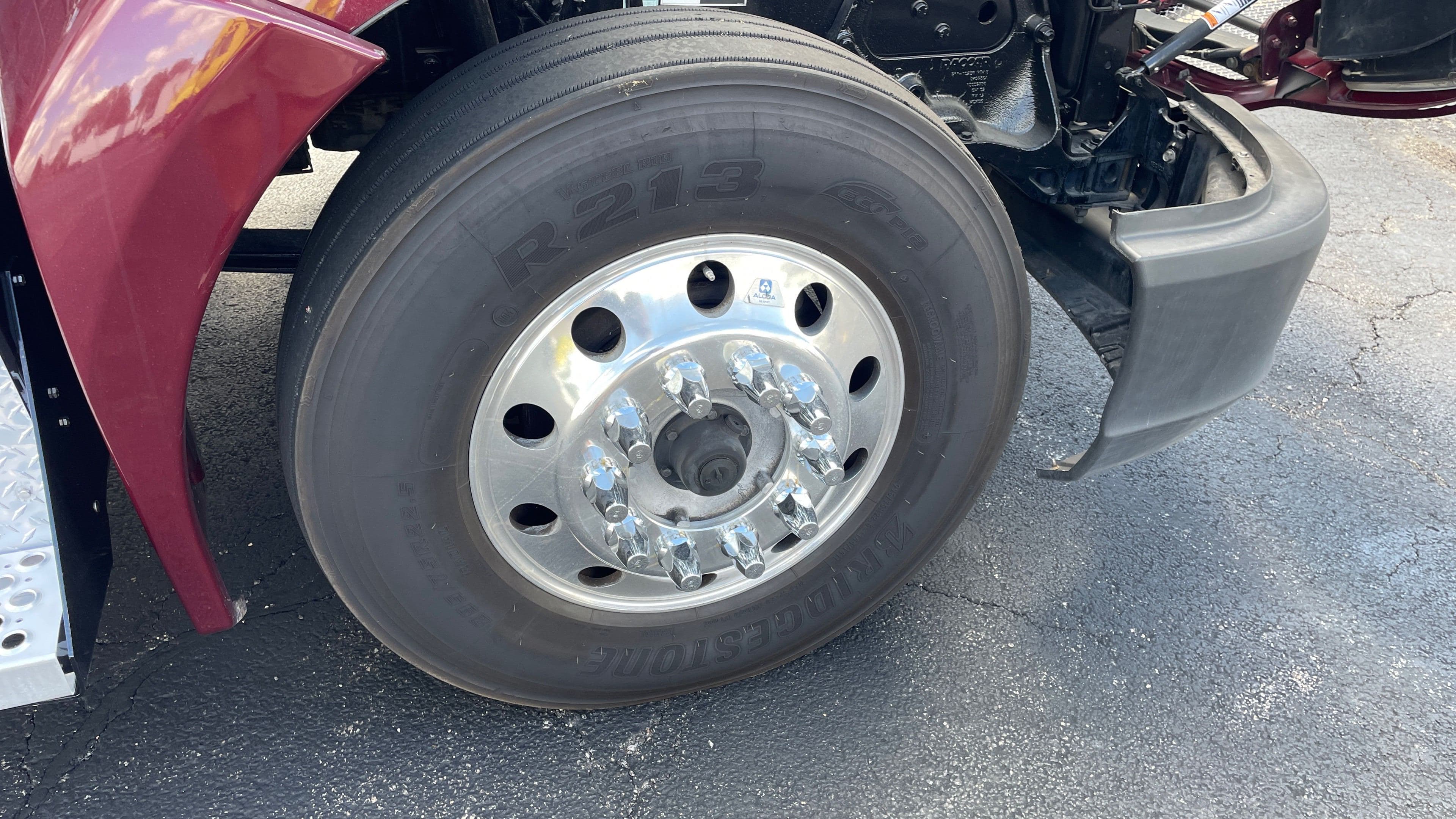 2021 Kenworth T680 image 6