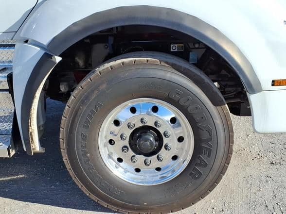 2026 Kenworth T880 image 12