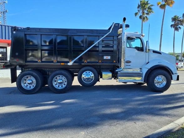2026 Kenworth T880 image 8