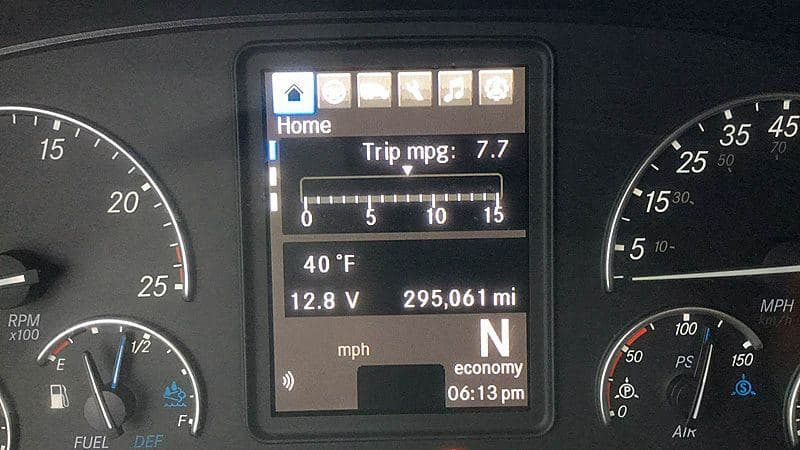 2024 Freightliner Cascadia 126 image 8