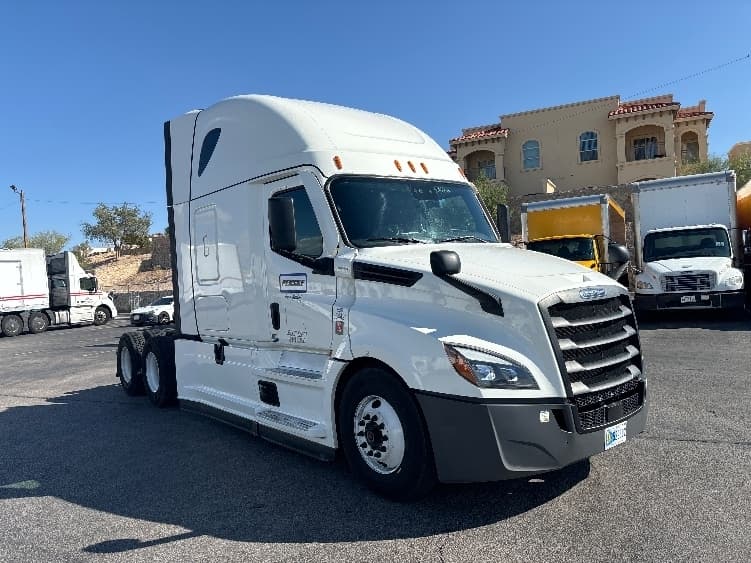 Used 2021 FREIGHTLINER Conventional - Sleeper Truck - CASCADIA 126 For Sale image 2