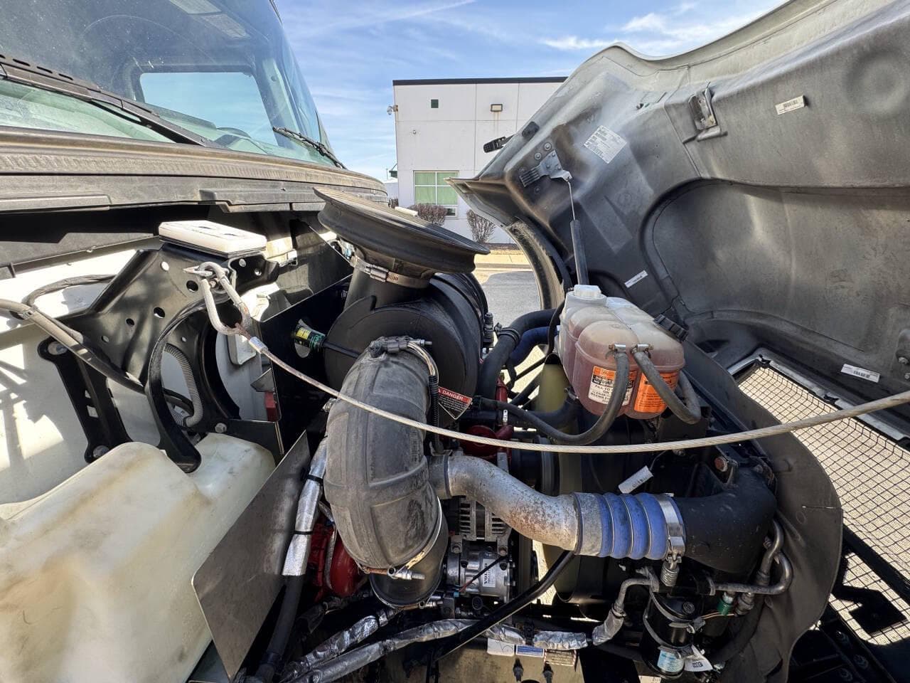 2024 Mack MD6 image 15