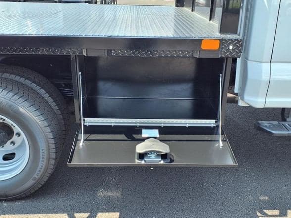 2025 Ford F350 image 15