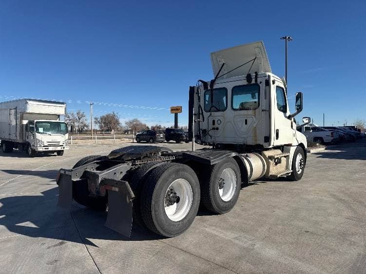 2018 Freightliner Cascadia image 9