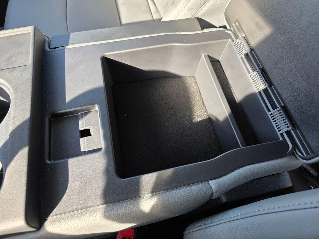 2026 Ford F-550SD XL Service Utility Body image 62