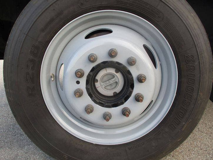 2017 Ford F550 BUCKET TRUCK 4X4 image 28