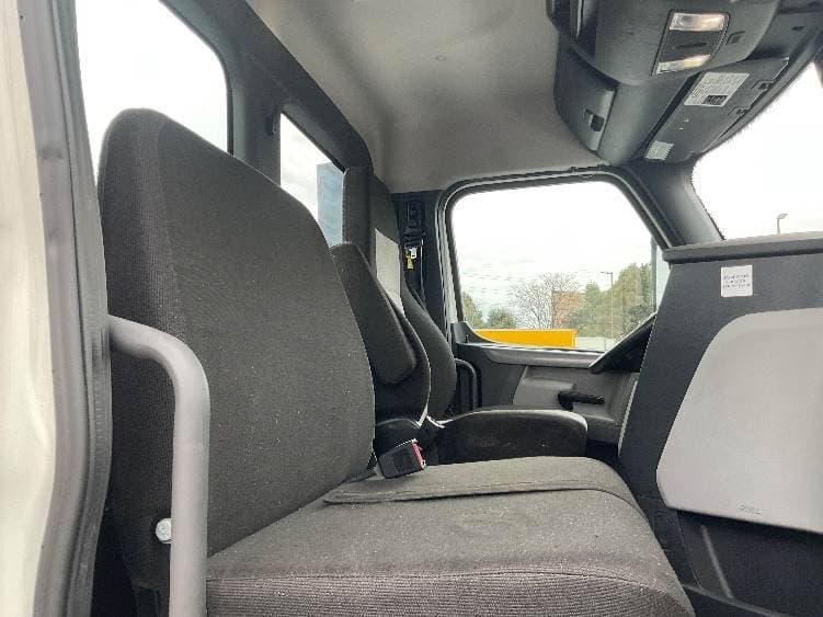 2021 Freightliner Cascadia image 6