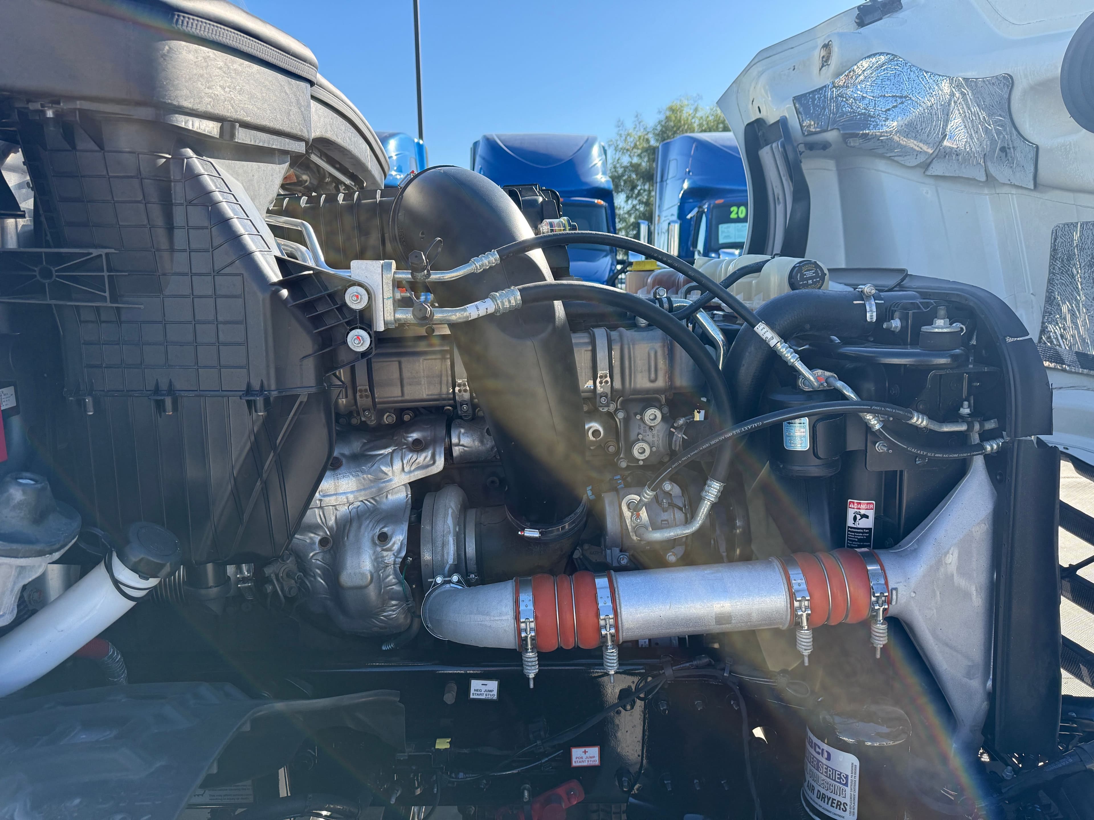 2021 Freightliner Cascadia 126 image 22