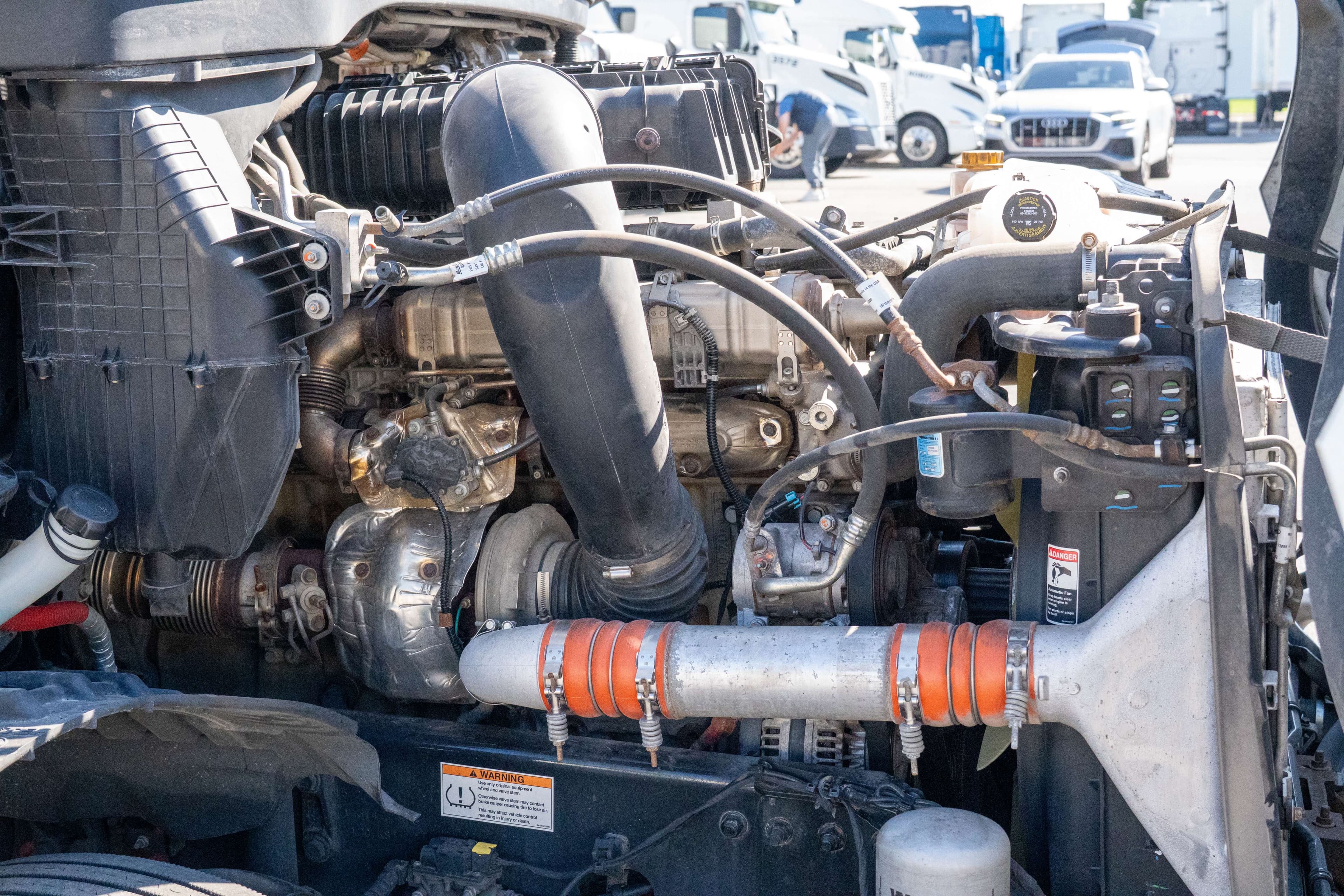 2022 Freightliner Cascadia image 8