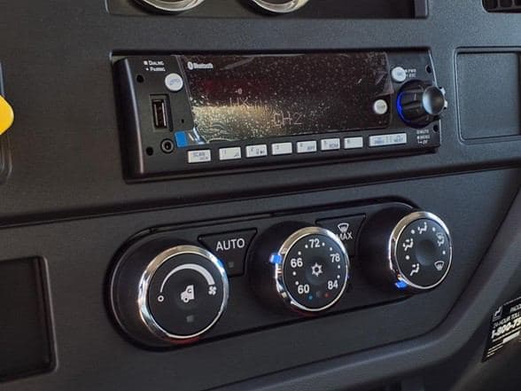 2025 Kenworth U7-10 image 23