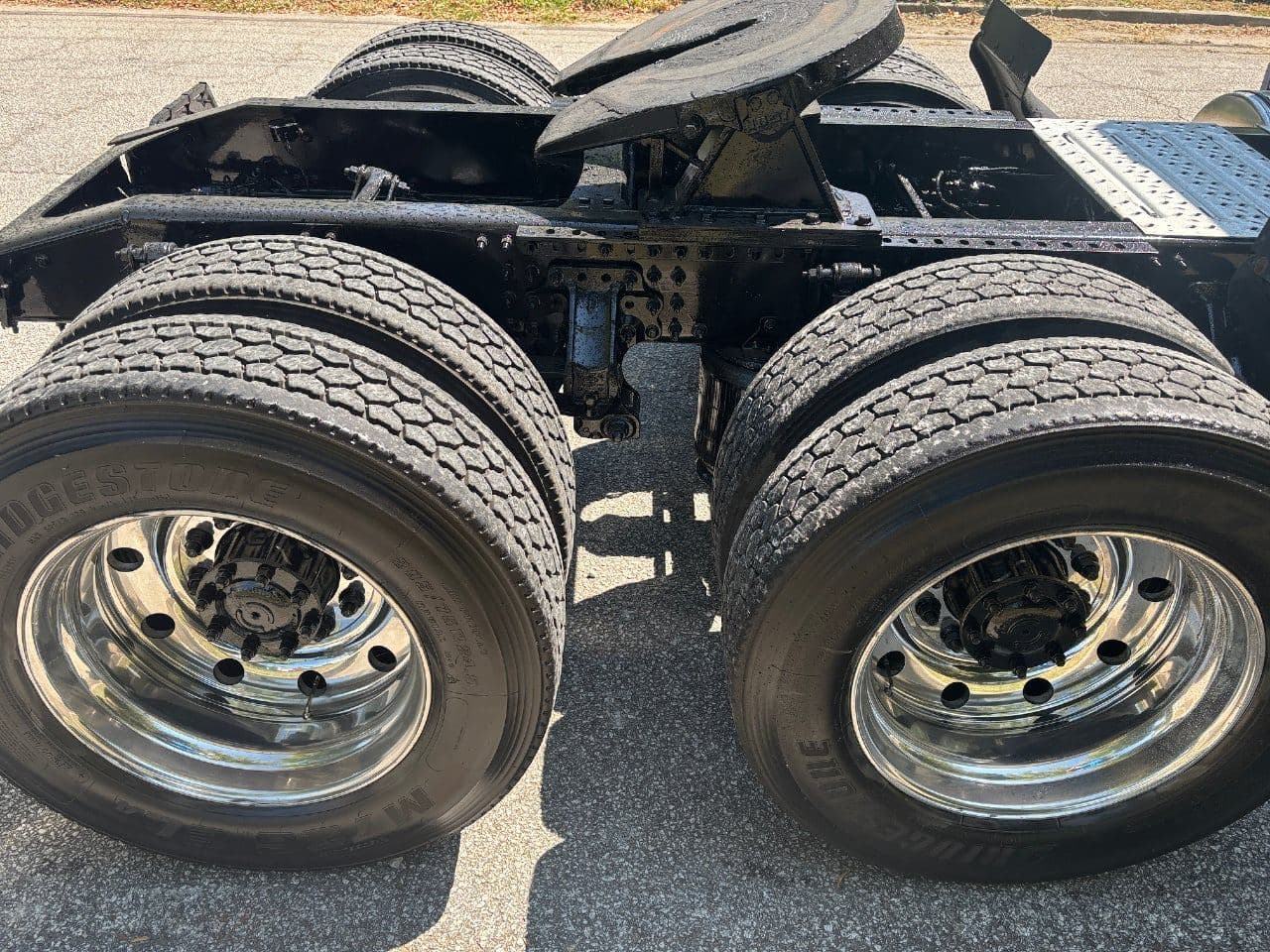 2019 Mack Anthem image 12