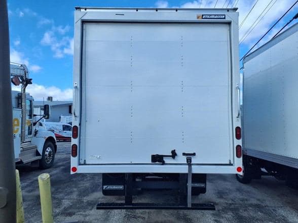 2024 Isuzu NPR HD image 5