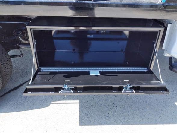 2024 Ford F550 image 10