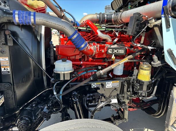 2021 Kenworth W9 Series image 9