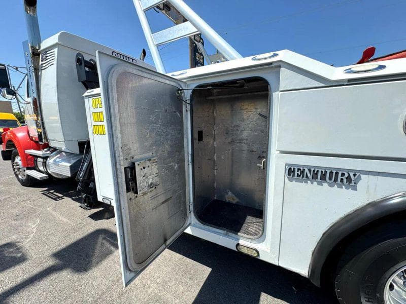 2017 Western Star 4900 image 40