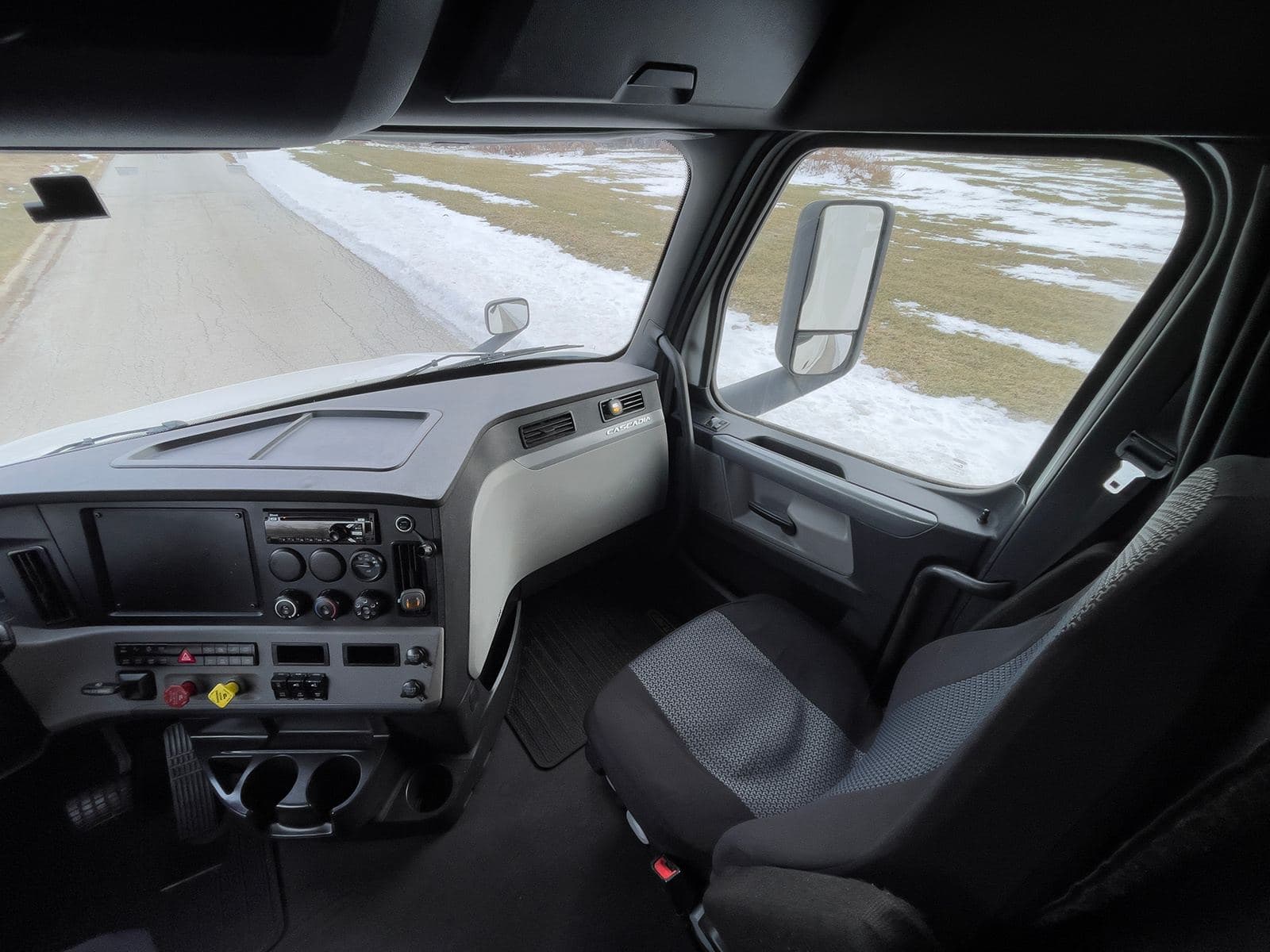 2020 Freightliner Cascadia image 18
