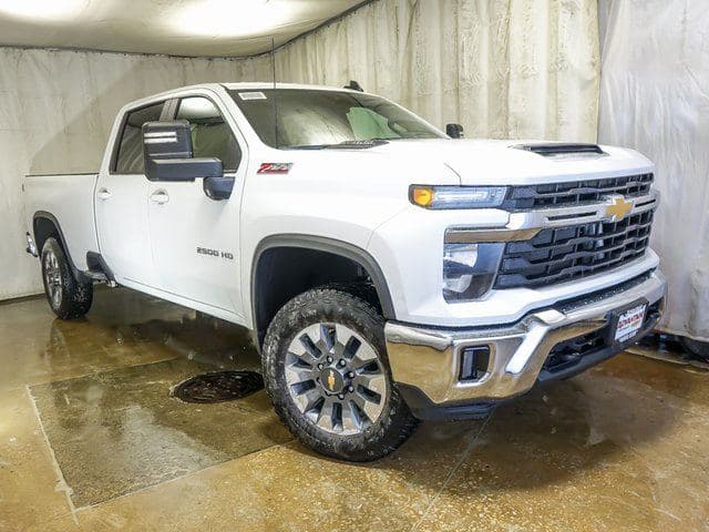2026 Chevrolet Silverado 2500HD LT image 2