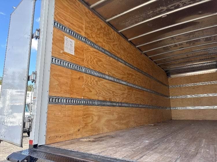 2022 International MV607 Box Truck - 220HP, 6 Speed Automatic, Swing Door image 11